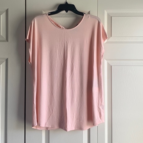 Simply Vera Vera Wang Blouse. NWT - Picture 2 of 11